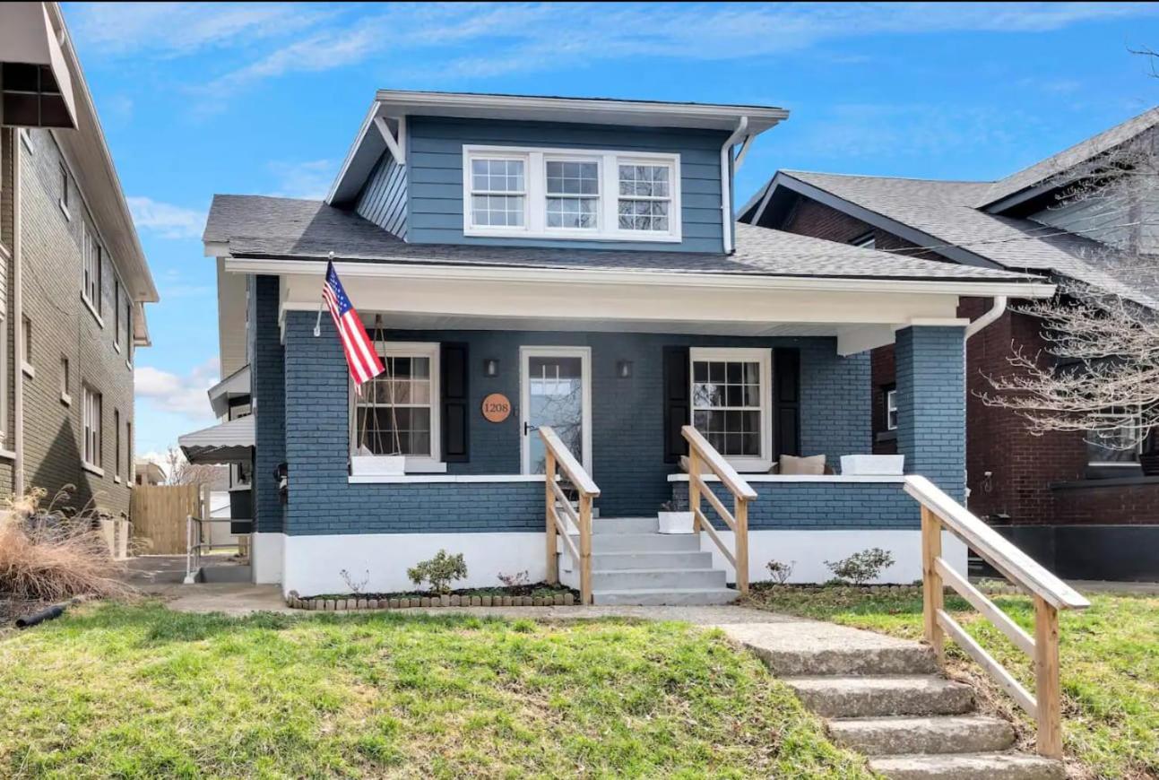 Holiday home Lavish Flat W King Bed In Near Dt Food & Shops Louisville